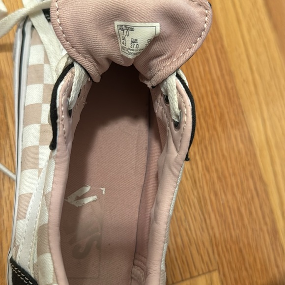 vans - Picture 6 of 6